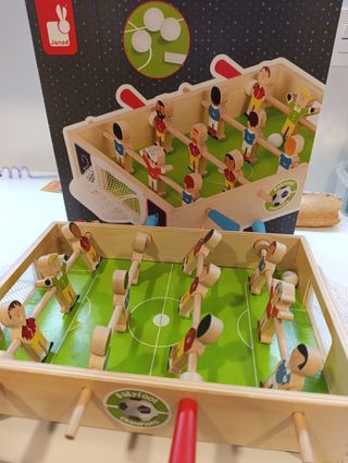 Mini futbolín de madera