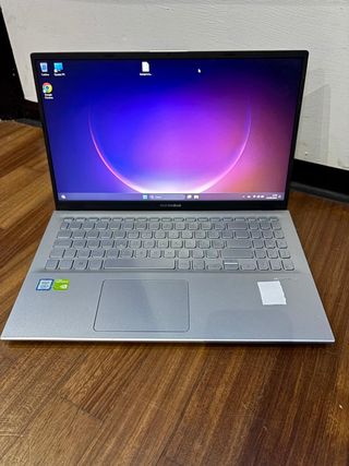 Asus VivoBook 15