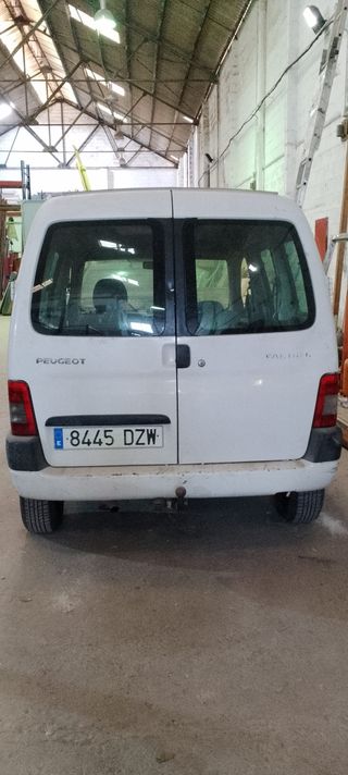 Furgoneta para piezas