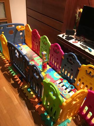 Parque infantil adaptable y desmontable