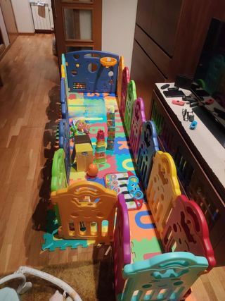 Parque infantil adaptable y desmontable