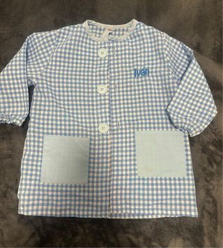 Batas colegio cuadros azules talla 2