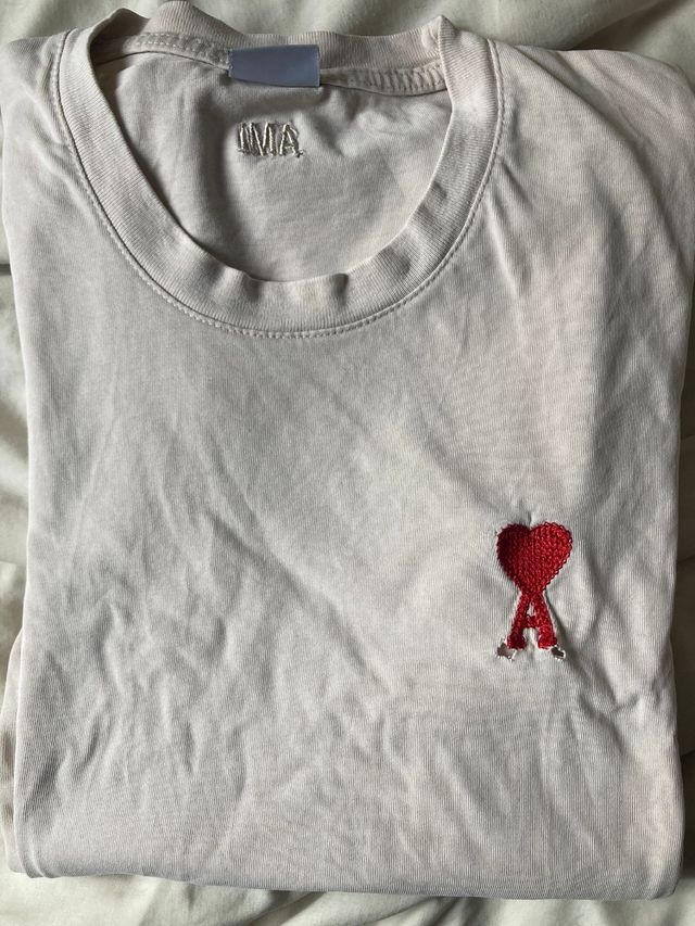 Camiseta AMI Paris Logo Corazón Talla L Beige