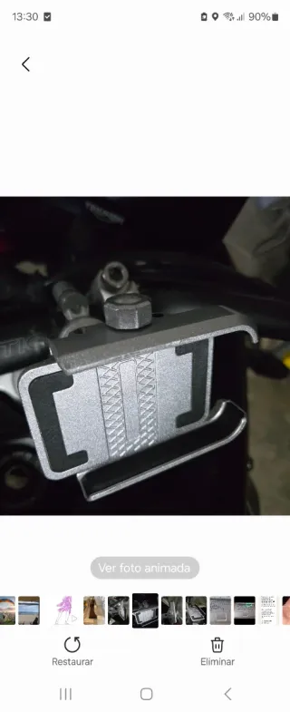 Soporte móvil impermeable y otro de aluminio