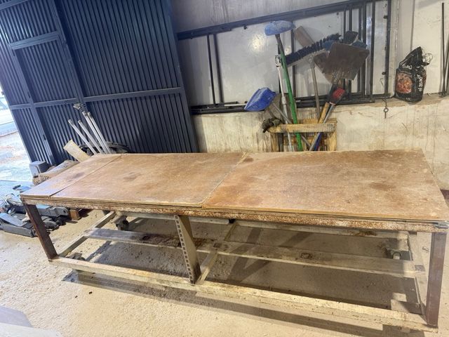 Mesa de trabajo con ruedas 260 de largo