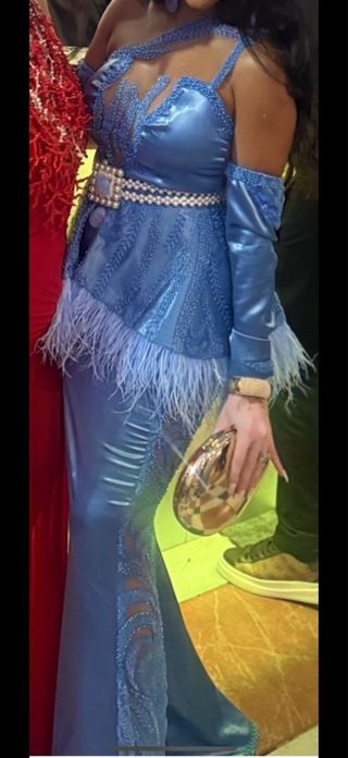 Vestido espectacular hecho a medida