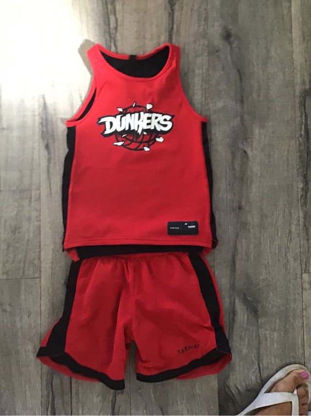 Conjunto de baloncesto reversible 6 - 7 años