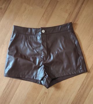 Shorts de cuero marrones
