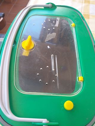 Caja de pesca 
 , con retel y oxigena 7 L.