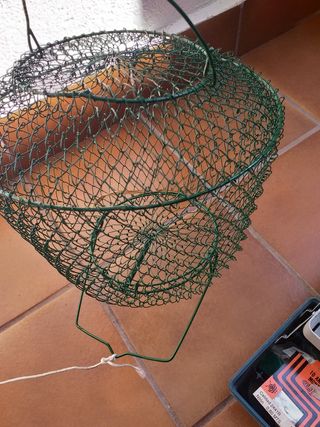 Caja de pesca 
 , con retel y oxigena 7 L.