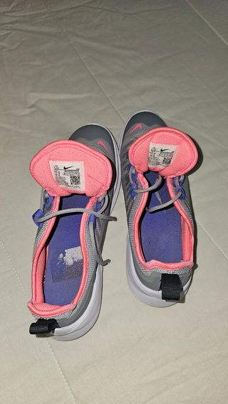 Zapatillas Nike Air Max grises y rosas