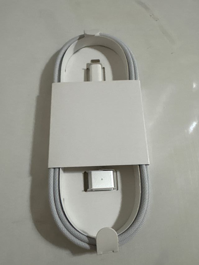Cable MagSafe 3 Apple precintado