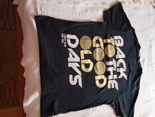 Camiseta Pull & Bear Negra Talla XL