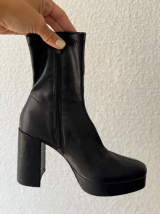 Botines negros Stradivarius talla 38