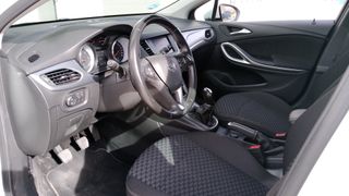 134€/mes 110.000kms Etiqueta C Opel Astra 2018