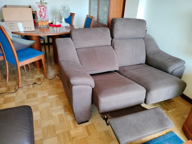 Sofá 2 plazas reclinable eléctrico