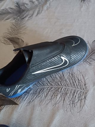 Botas de fútbol para niño Nike