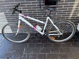 Bicicleta Rockrider Blanca