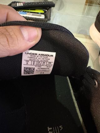Zapatillas Under Armour Negras Poco Uso