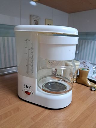 Cafetera Eléctrica Blanca