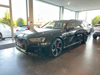 Audi RS4 2021