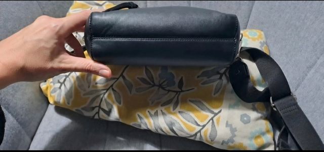 Bolso de hombro mostaza con 3 correas + regalo