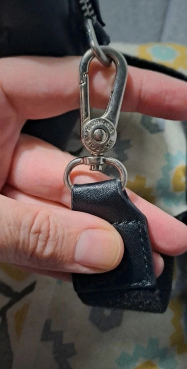 Bolso de hombro mostaza con 3 correas + regalo