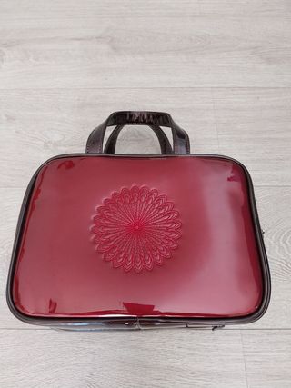 Neceser Desigual Rojo y Marrón