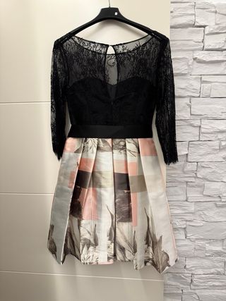 Vestido de fiesta corto negro y rosa