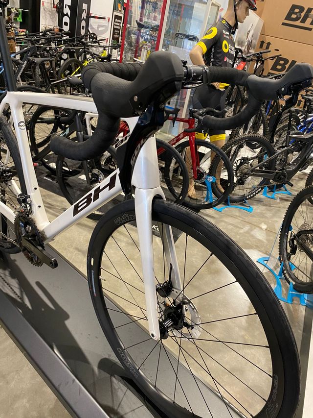 BH SL1 4.0 SHIMANO 105 TLF: 954370589