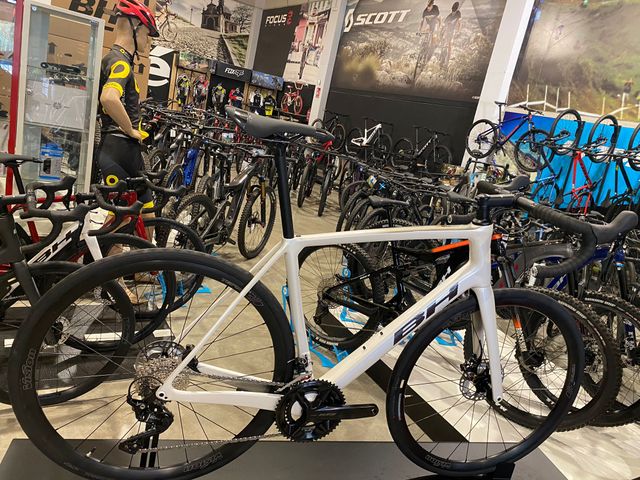 BH SL1 4.0 SHIMANO 105 TLF: 954370589