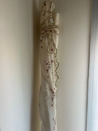 Estor con encaje floral