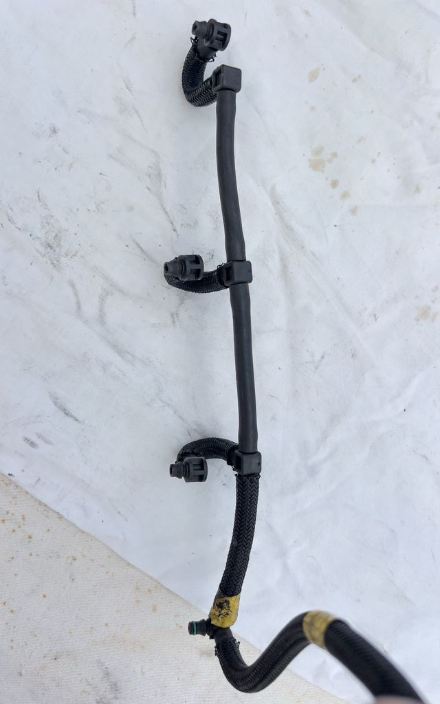 Tubo de retorno de combustible para inyectores