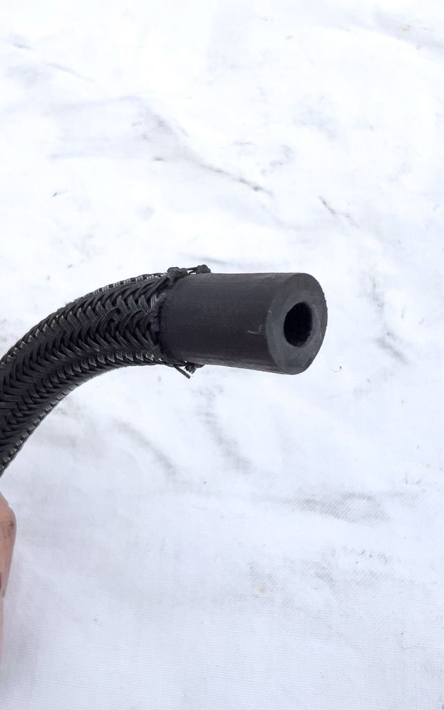 Tubo de retorno de combustible para inyectores