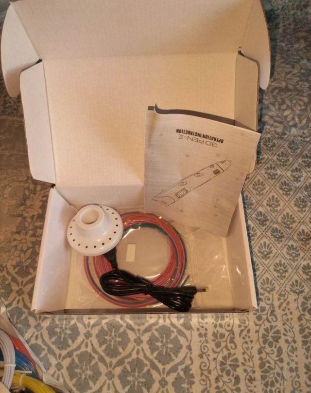 Bolígrafo 3D PLA con filamentos