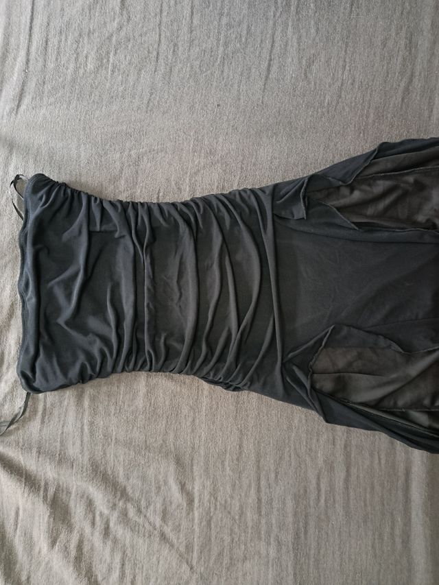 Vestido de fiesta negro strapless