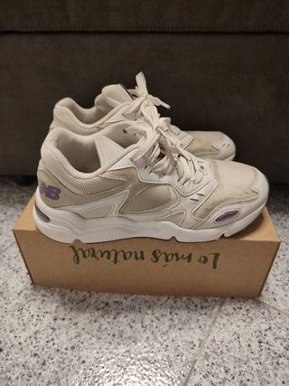 New Balance Bambas Beige