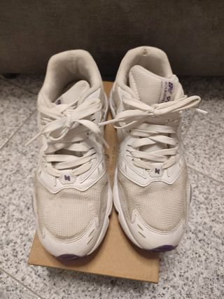 New Balance Bambas Beige