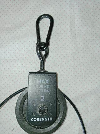 Polea de gimnasio con accesorios
