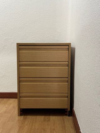 Cómoda de madera