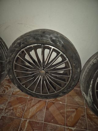 Vendo llantas Oz de 245/45 R18