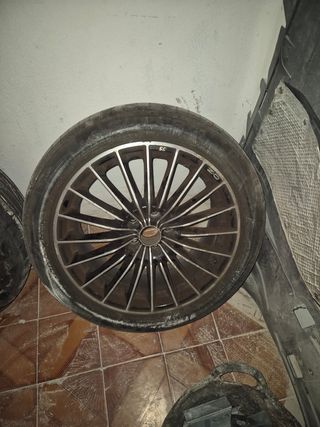 Vendo llantas Oz de 245/45 R18