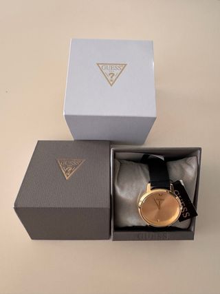 Reloj Guess Mujer Dorado
