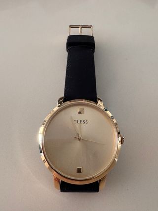 Reloj Guess Mujer Dorado