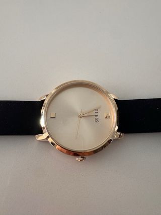 Reloj Guess Mujer Dorado