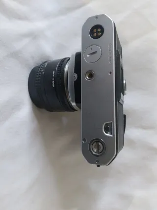 Cámara Nikon FE2 Plata con nikkor AF 50 f1,8