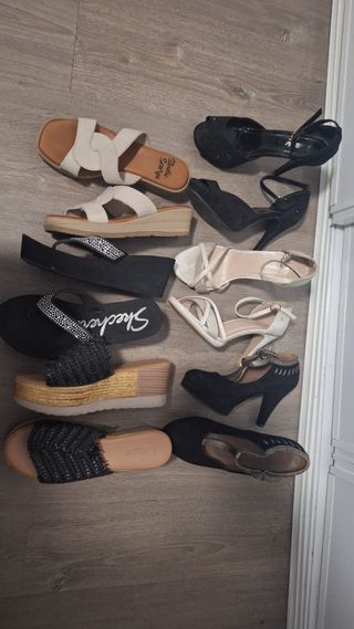 Lote 6 pares sandalias beige y negras