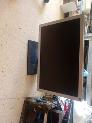 Monitor BenQ Plata