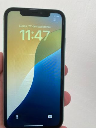 iPhone 11 64 GB Turquesa 
