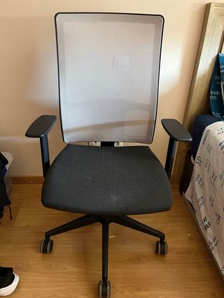 Silla de oficina ergonómica